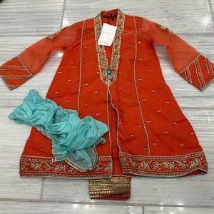 Kids sapphire designer Pakistani Indian kids size 4-5T new with tags
